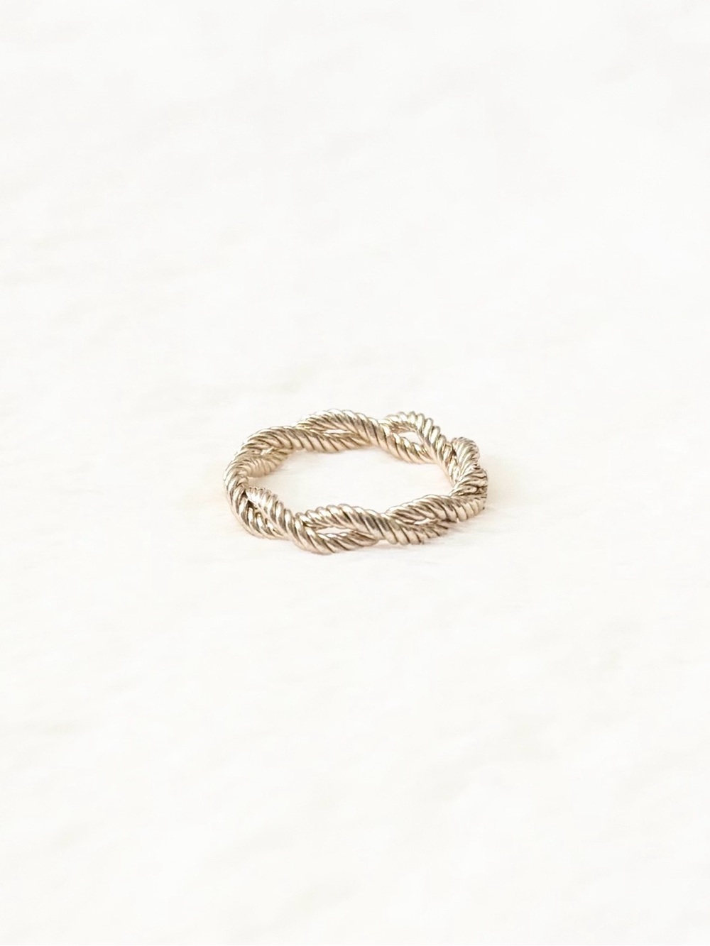 5/$15 🩷 MUST BUNDLE Twisted Rope Band Ring - Gold